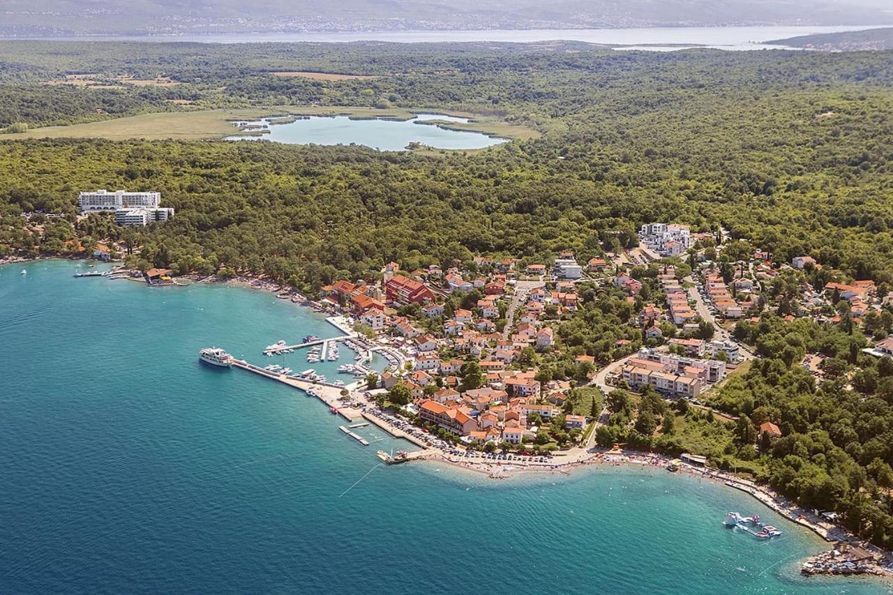 Njivice, Otok Krk, Apartman Dora Exterior photo